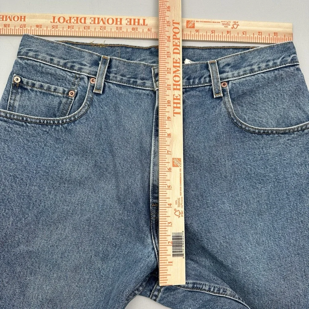 VTG Levi's 560 Loose taper Jeans Men's 34x32 Light Blue Denim Baggy Y2K Colombia